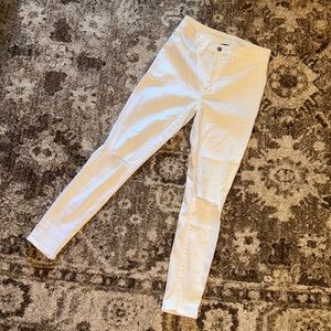 American Eagle White Jeans Ripped Size 4S High Rise